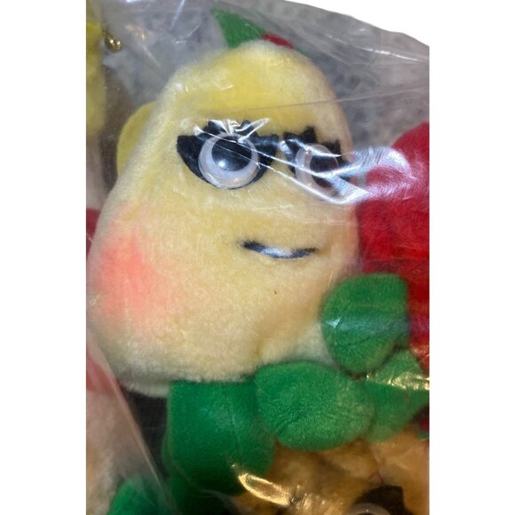 Del Monte YUMKINS Christmas Ornaments Set of 6 Fruits & Vegetables 1991 - Picture 5 of 13